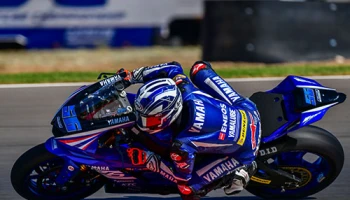 Yamaha ฟอร์มดียกทีมตี - อนุภาพอันดับ 4 รุ่น 250 โฟลท - รัฐพงษ์ R6 อันดับ 3