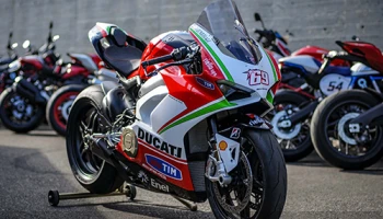 ดูคาติ Panigale V4 ตัวแรงจัดพิเศษเพื่อรำลึกนิคกี้ เฮย์เดน