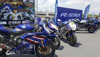 ทดสอบ Yamaha YZF-R15 ใหม่ ระบบ VVA วาล์วแปรฝันบิดมันติดมือ