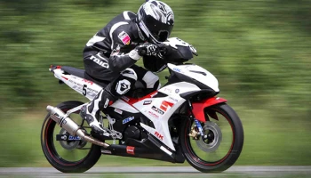 ยามาฮ่า เปิดศึกชิงเจ้าความเร็วระดับอาชีวศึกษา Yamaha Moto Challenge 2015 สนามที่ 1