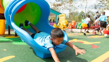 Continental รวมพลังสร้างรอยยิ้มส่งมอบ "สนามเด็กเล่นเพื่อน้อง" ให้แก่โรงเรียนมาบป่าหวาย ระยอง