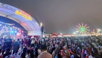 เวฟออนทัวร์อีสานม่วนซื่น สุดม่วน-มันส์ กับ 4 ศิลปินลูกทุ่ง ชาวโคราชแน่นคั่กเต็มตลาดเซฟวัน