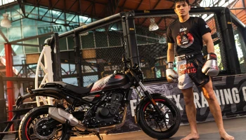 Royal Enfield ร่วมกับ Fairtex เปิดตัว Urban Striker โปรเจกต์คัสตอม Guerrilla 450 โดยสำนักแต่ง Apollo Garage