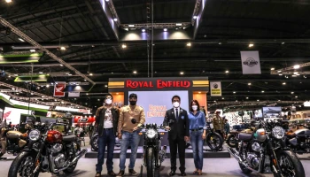รอยัล เอ็นฟีลด์ เปิดตัวรถจักรยานยนต์รุ่นใหม่ในงานมอเตอร์โชว์ 2022