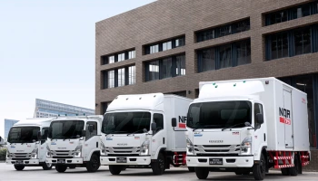 ISUZU เปิดตัวรถบรรทุกขนาดกลางตระกูล ELF พร้อมเสริมไลน์อัพใหม่ ISUZU NLR 130 แรงม้า ที่มาพร้อมเกียร์กึ่งอัตโนมัติ ขับง่าย…ไม่ต้องเหยียบคลัตช์