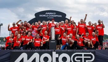 เทคโนโลยีจาก Lenovo เสริมความแข็งแกร่งให้ทีม Ducati Corse คว้าแชมป์ทริปเปิลคราวน์ ในการแข่งขัน MotoGP 2025