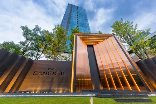 เดอะ แบงค็อค แลนด์แอนด์เฮ้าส์