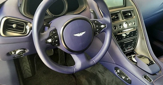 รูปภาพ แอสตัน มาร์ติน Aston Martin DB11 Coupe V8 ปี 2017