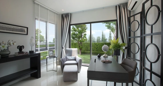 รูปภาพ ลัดดารมย์ ติวานนท์ (Laddarom Tiwanon)