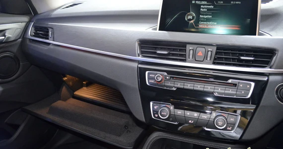 รูปภาพ บีเอ็มดับเบิลยู BMW X1 sDrive18i xLine ปี 2016