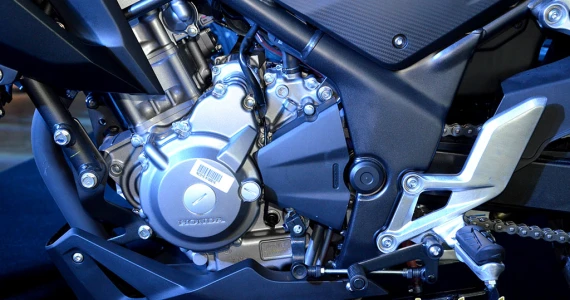รูปภาพ ฮอนด้า Honda CB 300F 2015 ปี 2014