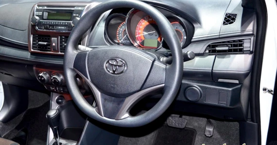 รูปภาพ โตโยต้า Toyota Yaris 1.2 J ปี 2013