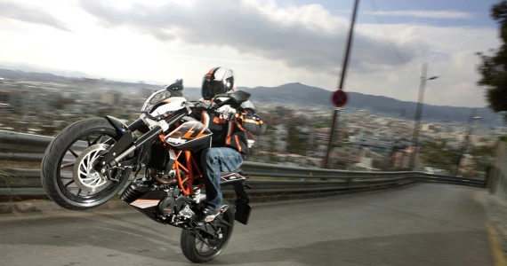 รูปภาพ เคทีเอ็ม KTM 390 (Standard) ปี 2013