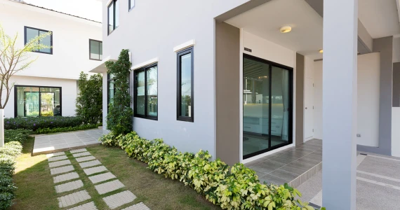 รูปภาพ เดอะ เซ็นทรัล ไลฟ์ สวนเสือ - ศรีราชา (The Central Life Sriracha)