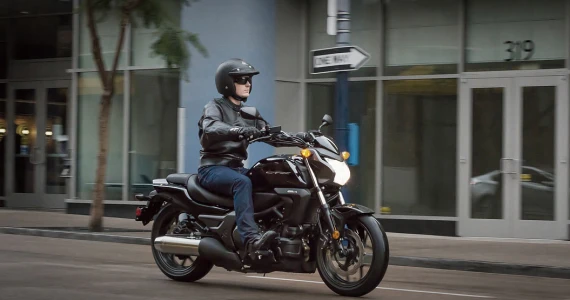 รูปภาพ ฮอนด้า Honda CTX 700NF ปี 2015
