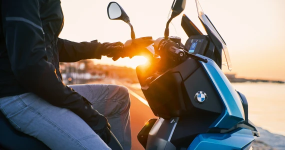 รูปภาพ บีเอ็มดับเบิลยู BMW C 400 X ปี 2019