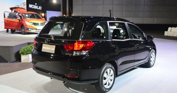 รูปภาพ ฮอนด้า Honda Mobilio S AT 5 Seat ปี 2017