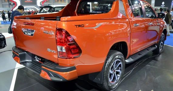 รูปภาพ โตโยต้า Toyota Revo Double Cab Prerunner 2X4 2.4 TRD Sportivo ปี 2016