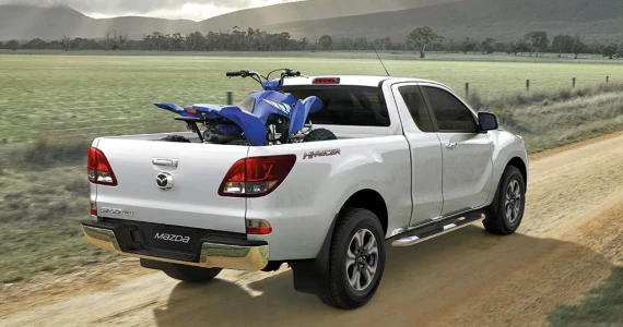 รูปภาพ มาสด้า Mazda BT-50 PRO FreestyleCab 2.2 Hi-Racer ปี 2017