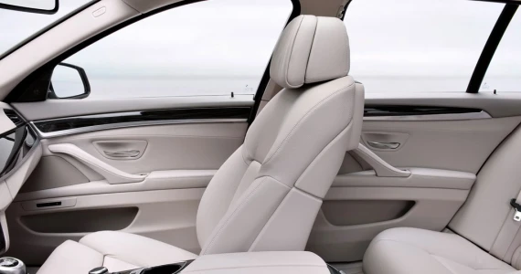 รูปภาพ บีเอ็มดับเบิลยู BMW Series 5 520d Touring Sport ปี 2011