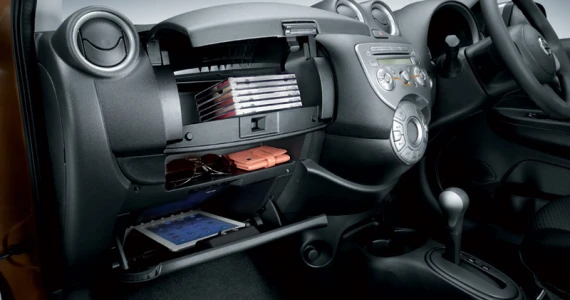 รูปภาพ นิสสัน Nissan March E ปี 2012