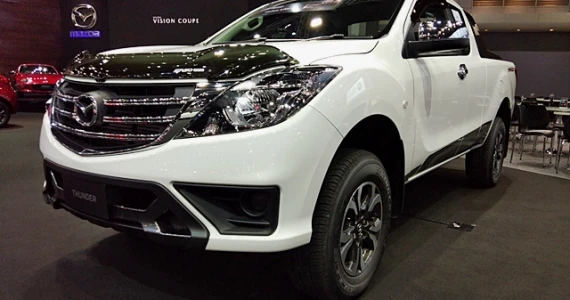 รูปภาพ มาสด้า Mazda BT-50 PRO THUNDER FSC Hi-Racer 2.2L 6MT ปี 2018