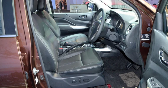 รูปภาพ นิสสัน Nissan Navara King Cab Calibre V 7AT 18MY ปี 2018