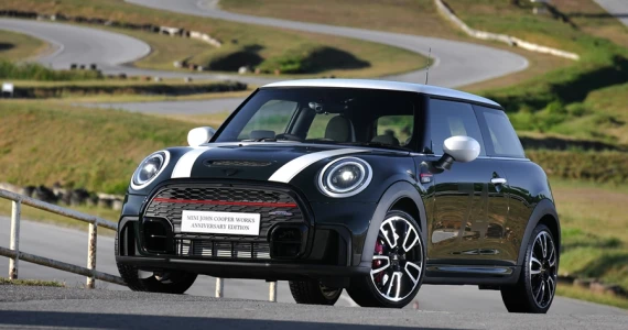 รูปภาพ มินิ Mini John Cooper Works Anniversary Edition ปี 2022
