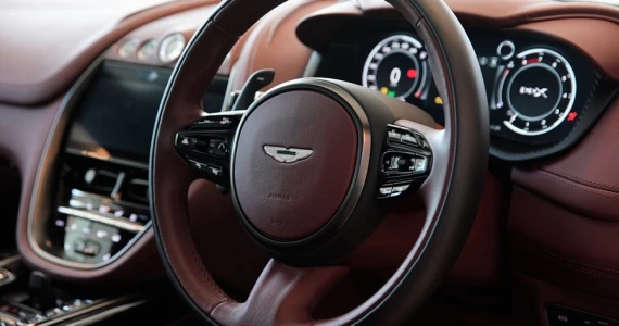 รูปภาพ แอสตัน มาร์ติน Aston Martin DBX V8 Turbo ปี 2020