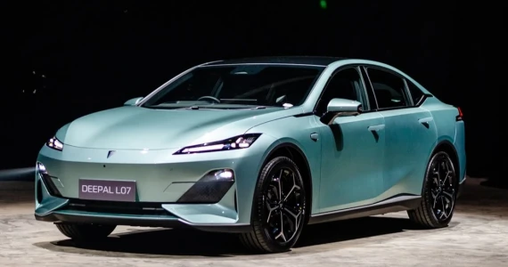 รูปภาพ ดีพอล Deepal LO7 Standard ปี 2023