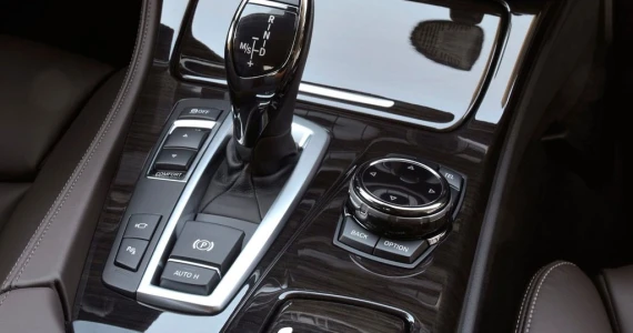 รูปภาพ บีเอ็มดับเบิลยู BMW Series 5 525d Luxury ปี 2014