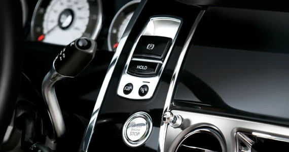 รูปภาพ โรลส์-รอยซ์ Rolls-Royce Wraith Standard ปี 2013