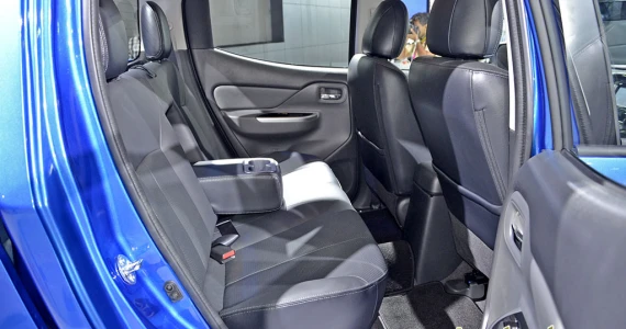รูปภาพ มิตซูบิชิ Mitsubishi Triton Plus Double Cab 2.4 MIVEC Limited Edition M/T ปี 2016