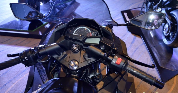 รูปภาพ คาวาซากิ Kawasaki Ninja 300 ABS Winter Test ปี 2016