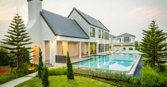 รูปภาพ คิว ดิสทริค สุขสวัสดิ์ 78 (Q District Suksawat 78)