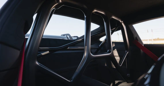 รูปภาพ Porsche ปี 2025