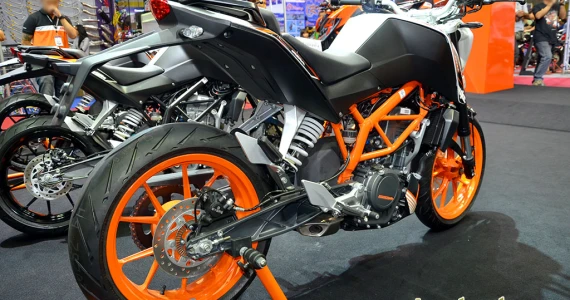รูปภาพ เคทีเอ็ม KTM 390 (Standard) ปี 2013