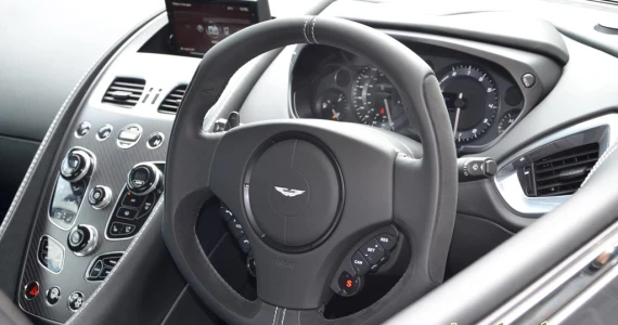 รูปภาพ แอสตัน มาร์ติน Aston Martin-Vanquish Coupe-ปี 2013