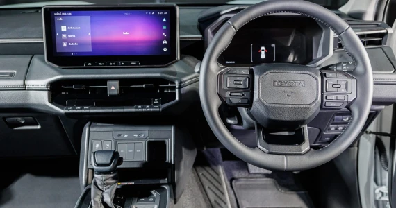 รูปภาพ โตโยต้า Toyota Hilux Travo Double Cab Prerunner 2.8 Overland Plus AT ปี 2025