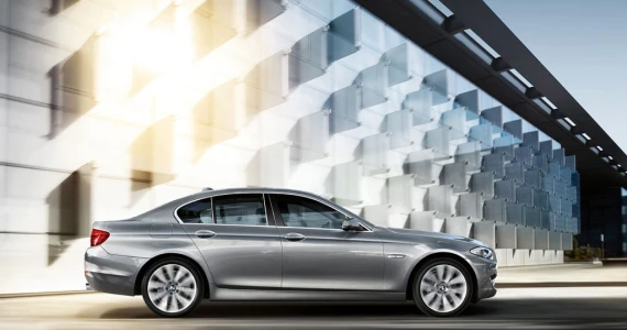 รูปภาพ บีเอ็มดับเบิลยู BMW Series 5 523i ปี 2010