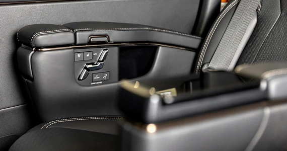 รูปภาพ โตโยต้า Toyota Vellfire 2.5 HEV ปี 2023