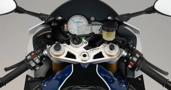 รูปภาพ บีเอ็มดับเบิลยู BMW HP 4 ปี 2013