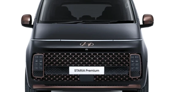 รูปภาพ ฮุนได Hyundai Staria Premium with sunroof (euro5) ปี 2024