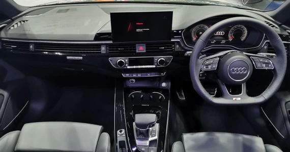รูปภาพ อาวดี้ Audi A4 Avant 45 TFSI quattro S line Icon Black ปี 2023