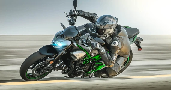 รูปภาพ Kawasaki  900 ปี 2025