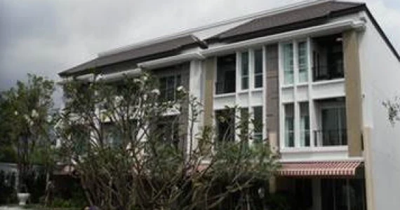 รูปภาพ บ้านกลางเมือง สาทร-ตากสิน 2 (Baan Klang Muang)