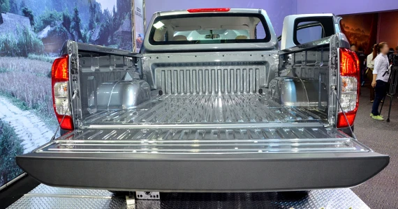รูปภาพ นิสสัน Nissan Navara NP300 King Cab 4WD V 6MT ปี 2014