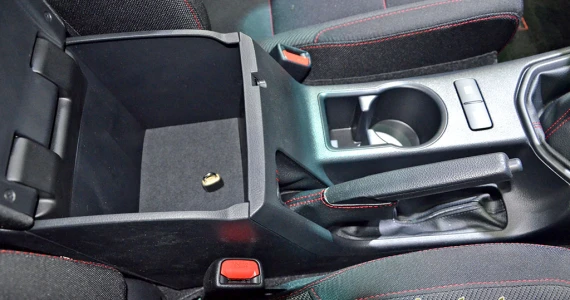 รูปภาพ โตโยต้า Toyota Revo Smart Cab 2.4 TRD Sportivo ปี 2016