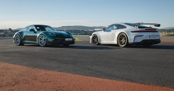 รูปภาพ Porsche ปี 2025