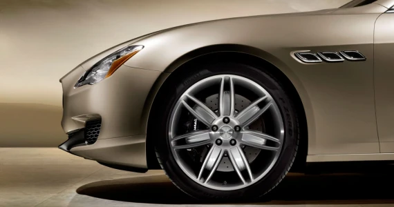 รูปภาพ มาเซราติ Maserati Quattroporte GTS ปี 2013